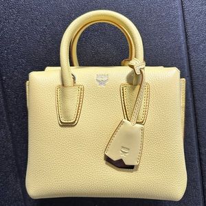 ‼️240 zelle ‼️MCM Milla Mini Crossbody Bag